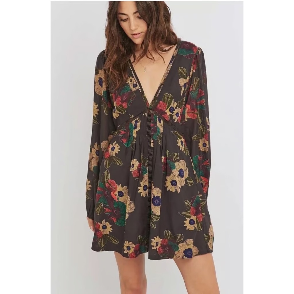 Free People Gray Dress with Elegant Silhouette